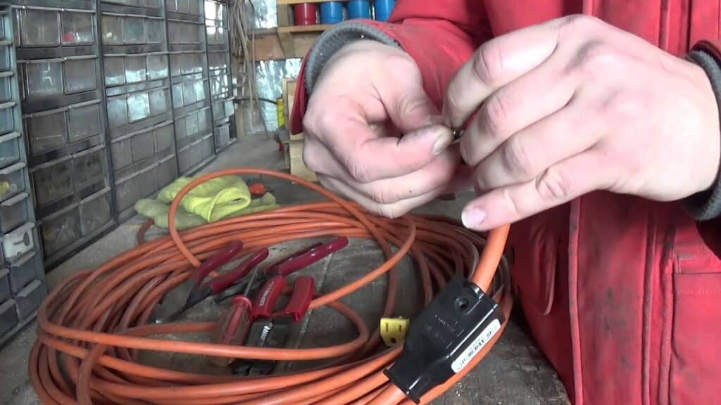 How to make a 220-Volt extension cord